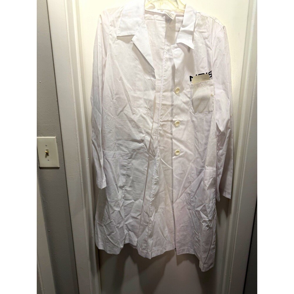 NCIS White Lab Coat XL Polyester Long Sleeve Button Pockets